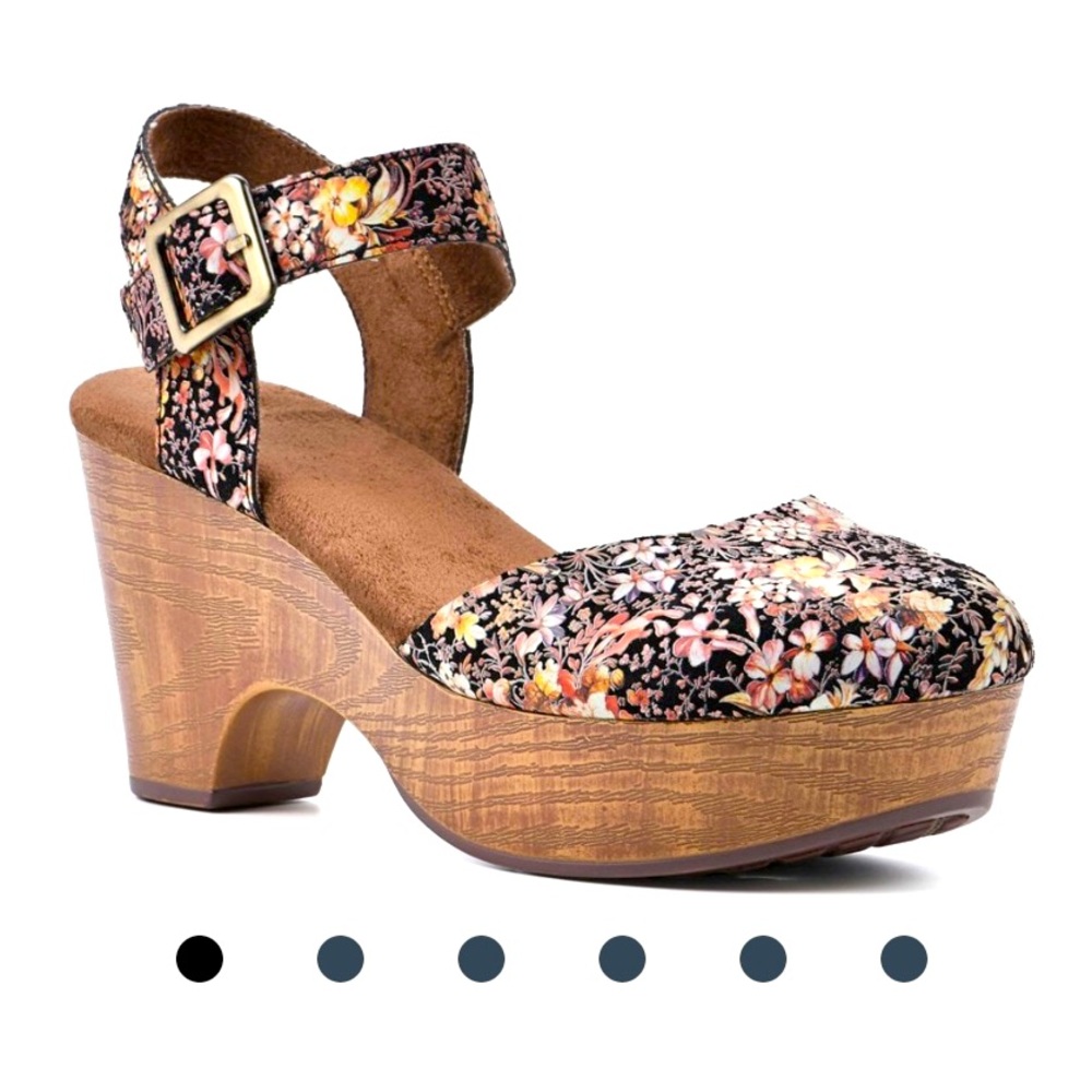 White mountain Casey clogs